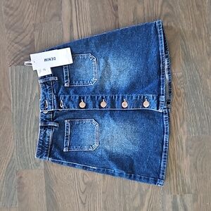 COPY - NWT H&M size 10-11 jean skirt.